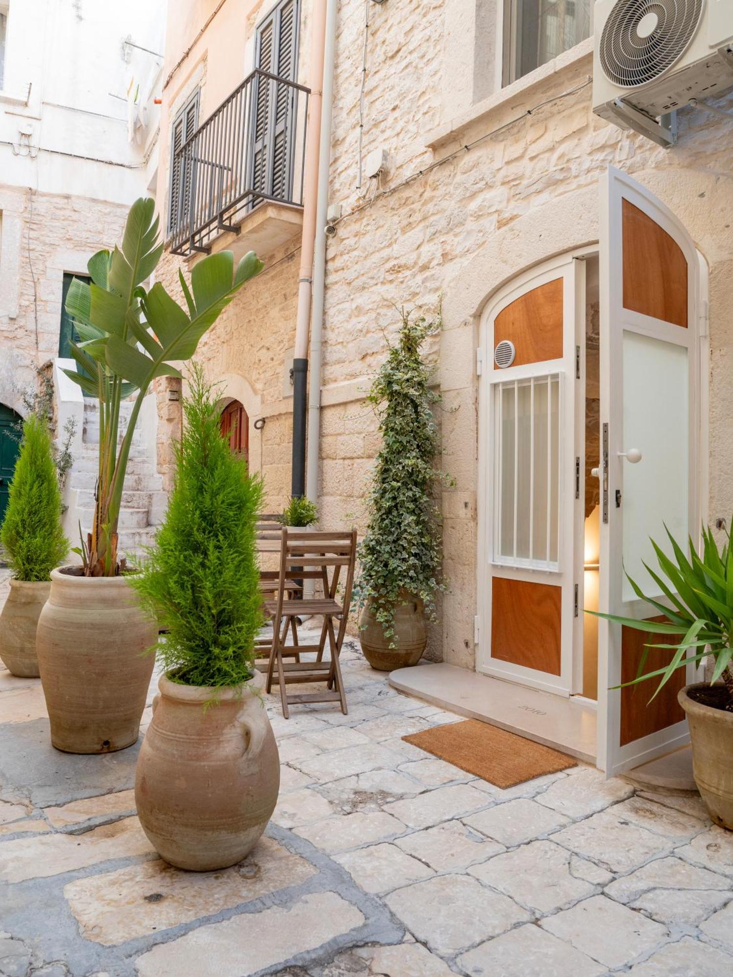 Hotel Dimora Corte Sant Angelo Bitonto Exterior foto